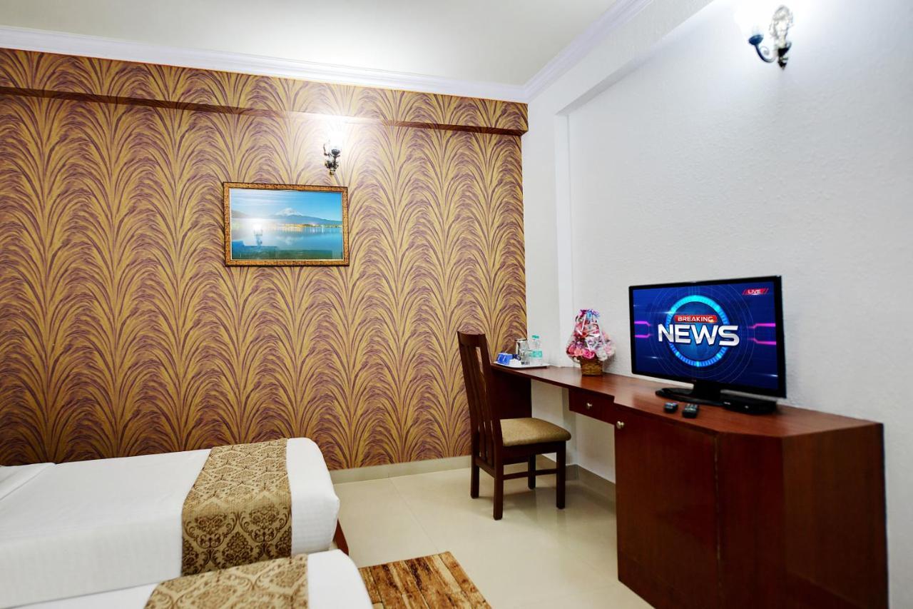 The Liverpool Blue Hotels Bangalore Eksteriør billede