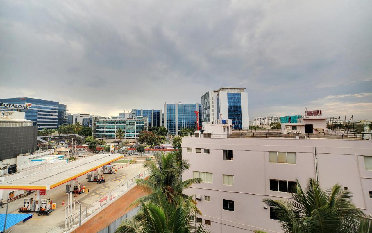 The Liverpool Blue Hotels Bangalore Eksteriør billede
