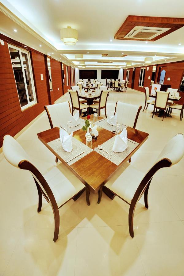 The Liverpool Blue Hotels Bangalore Eksteriør billede