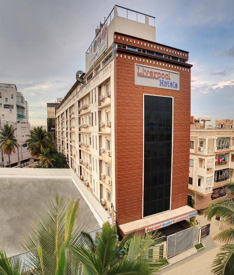 The Liverpool Blue Hotels Bangalore Eksteriør billede