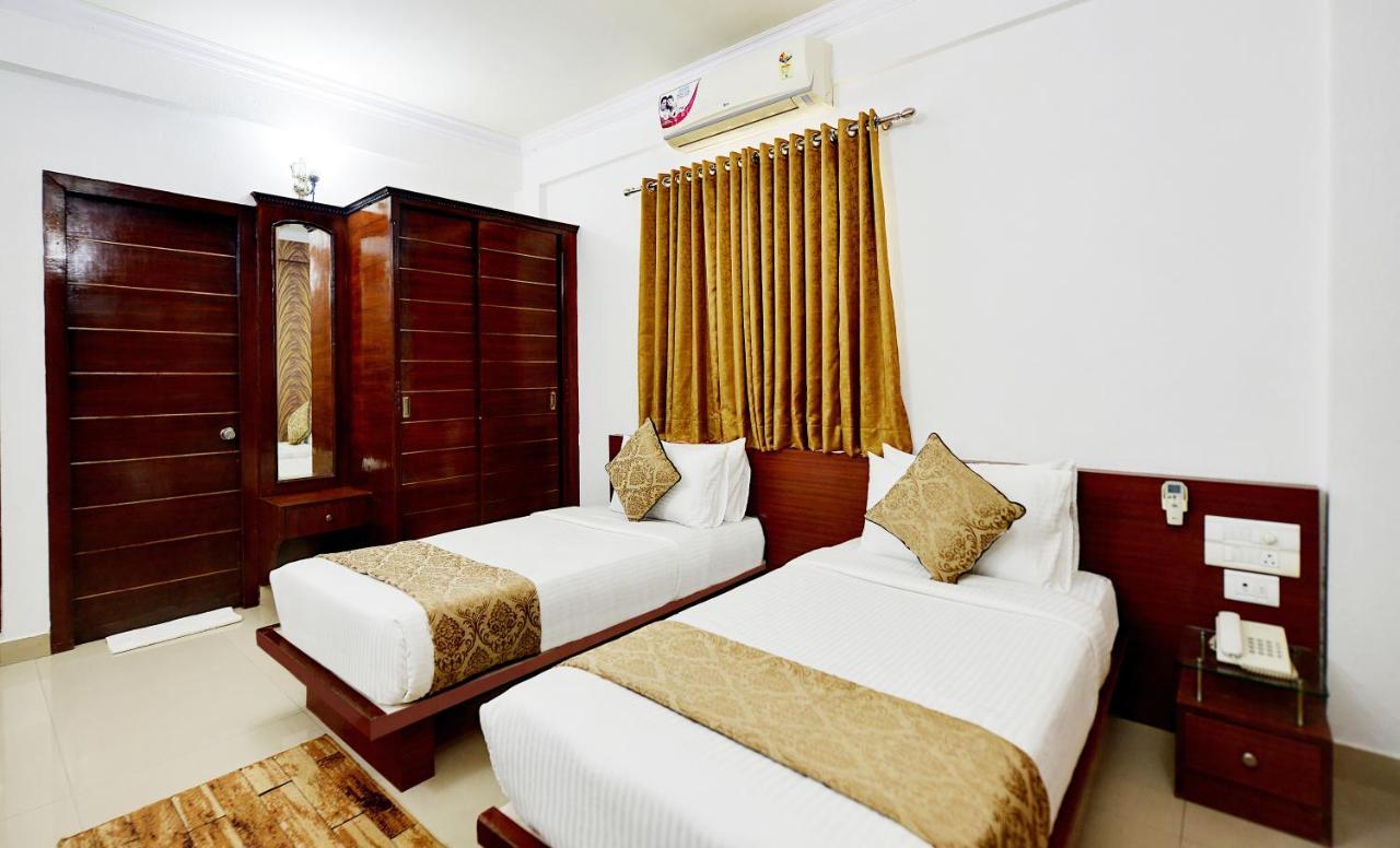 The Liverpool Blue Hotels Bangalore Eksteriør billede