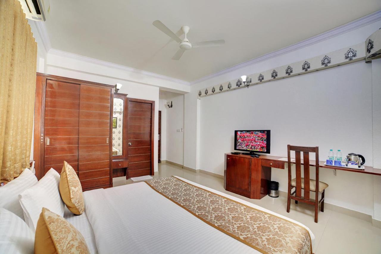 The Liverpool Blue Hotels Bangalore Eksteriør billede